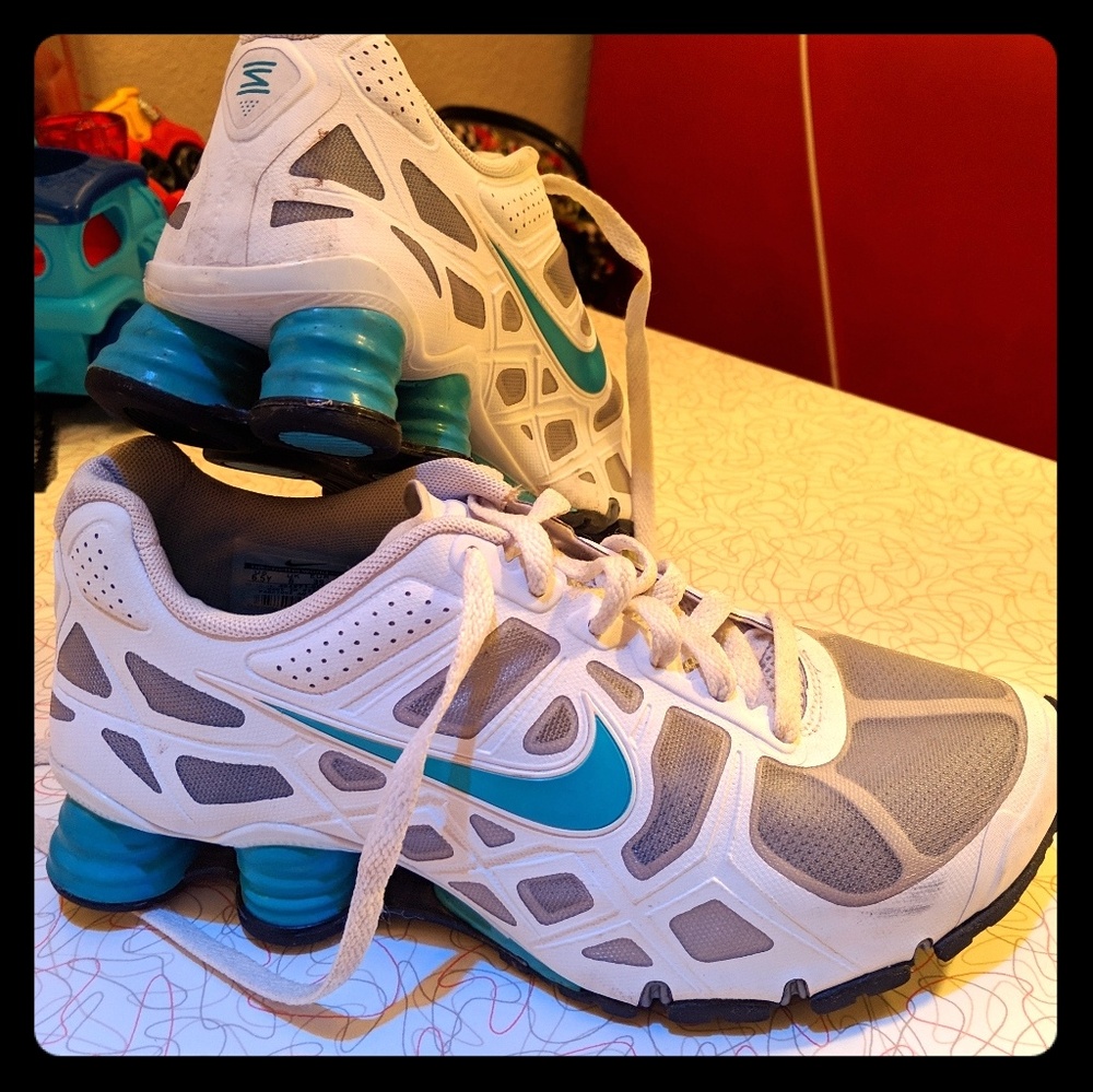 Nike shox